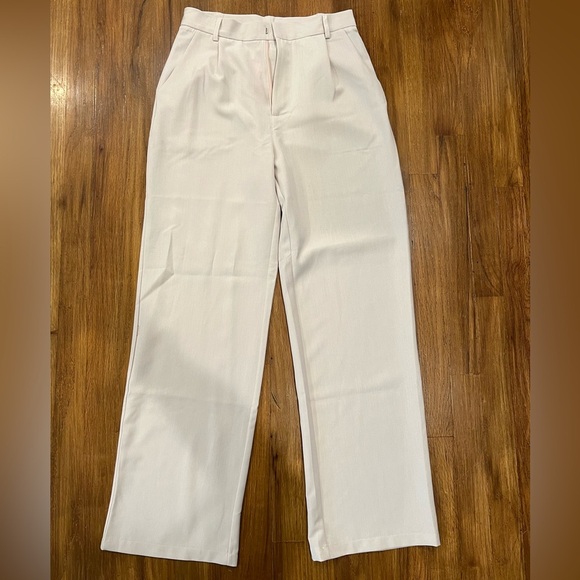 Beginning Boutique Pants - NWT Straight Leg Malcolm Taupe Trousers - size 8